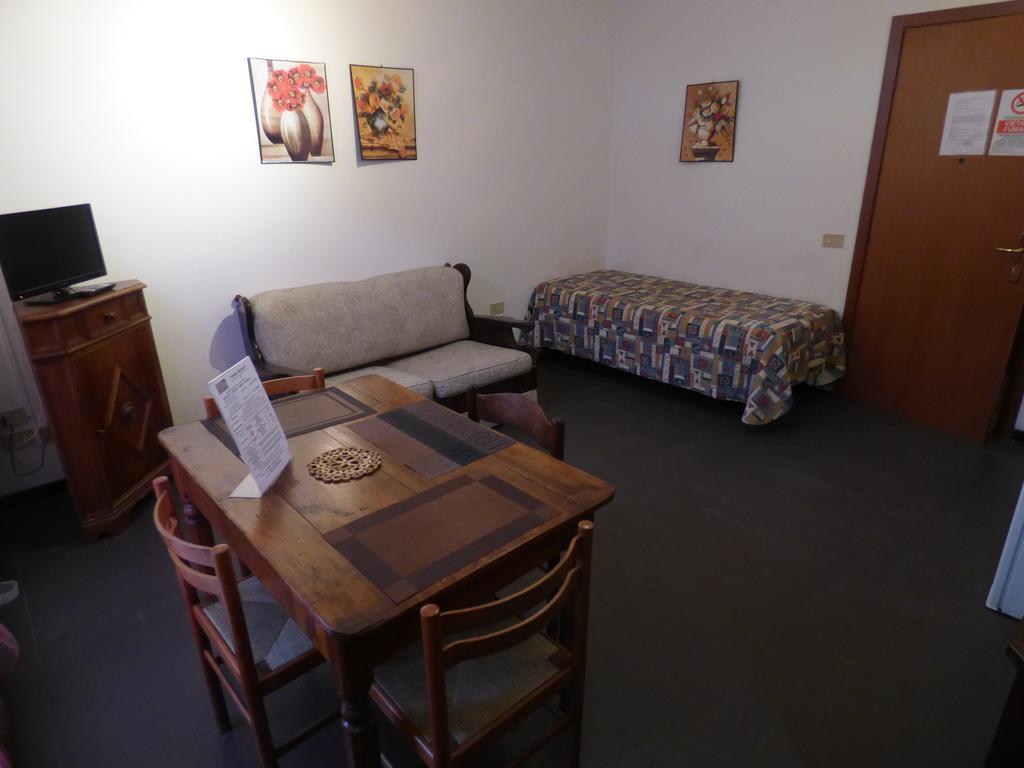Holiday Matteotti Montecatini Terme Luaran gambar