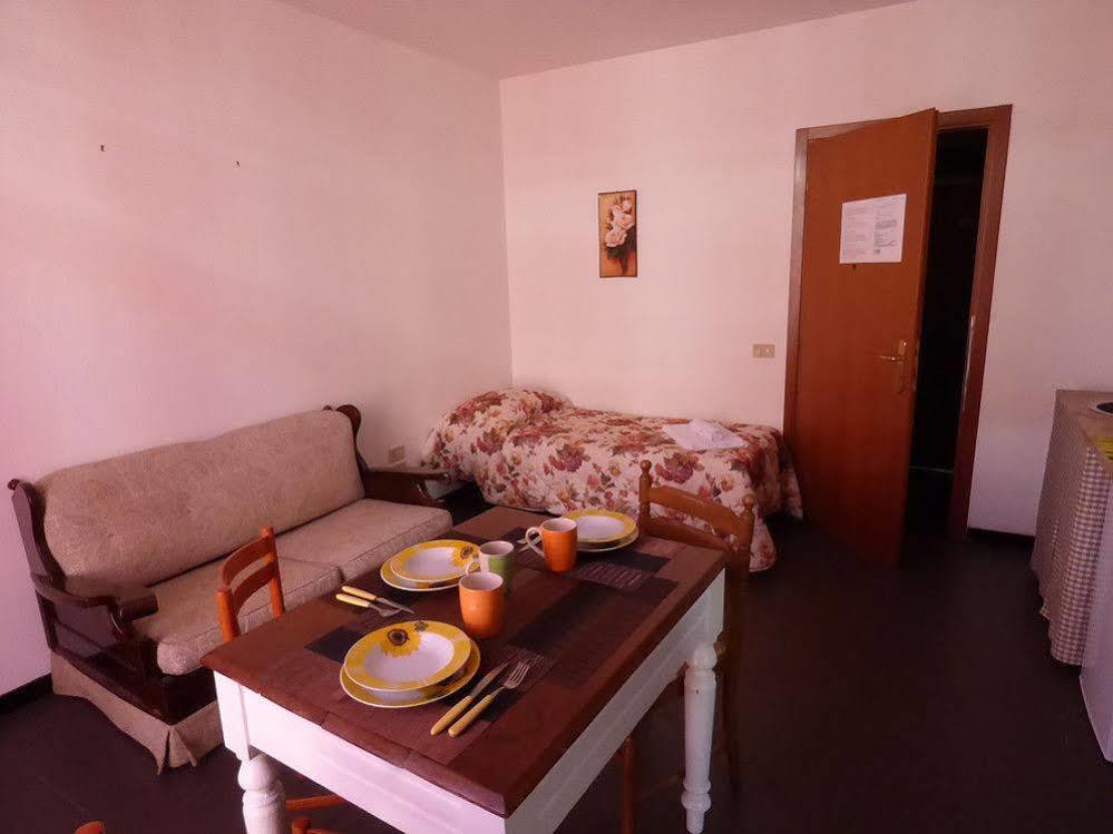 Holiday Matteotti Montecatini Terme Luaran gambar